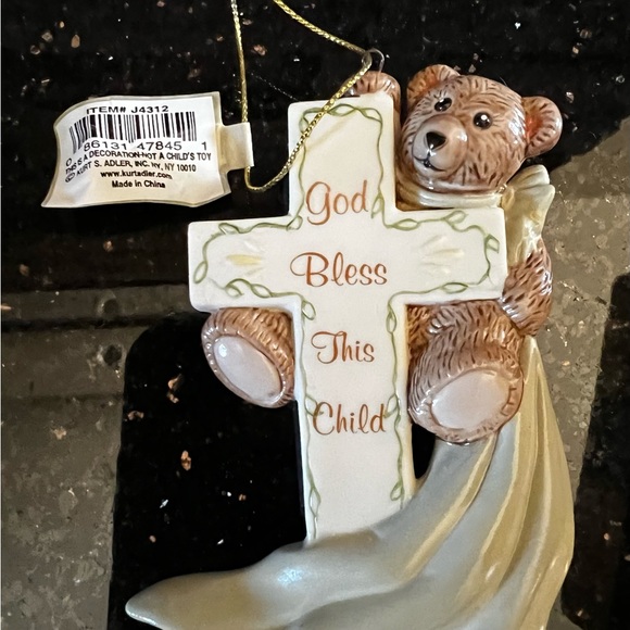 New Porcelain Ornament Angel Bear🧸 God Bless This Child
By Kurt S. Adler - Picture 5 of 6